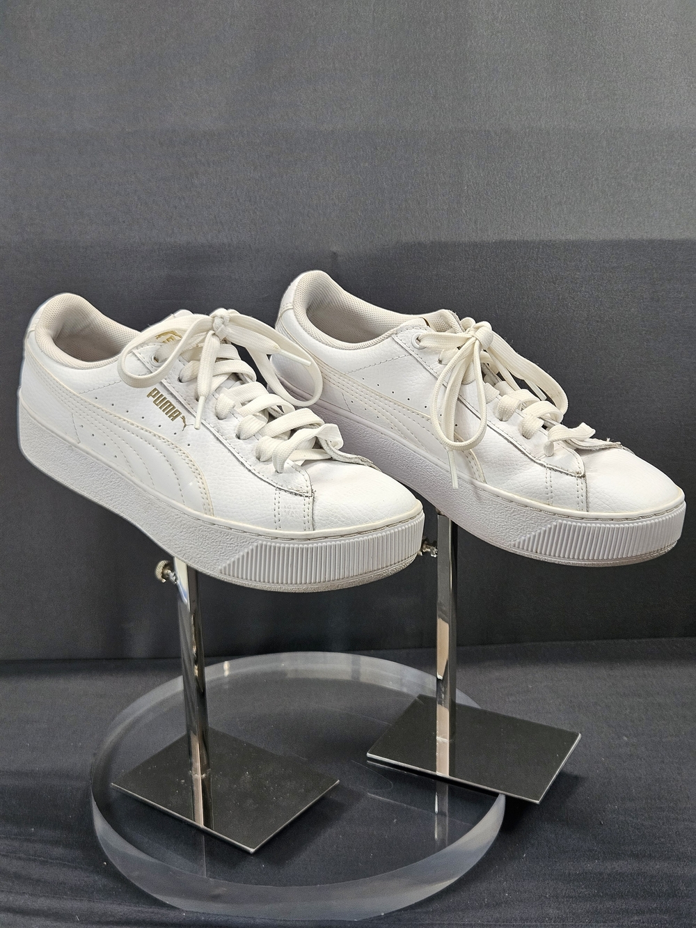 Puma Vikky Platform Leather Women’s Sneakers – White (364724 01) – Size 7.5